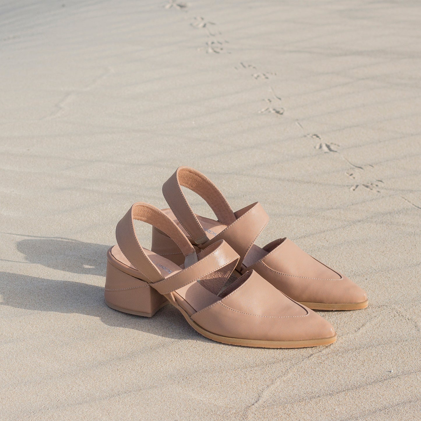 Bermuda - Nude Leather Sandals