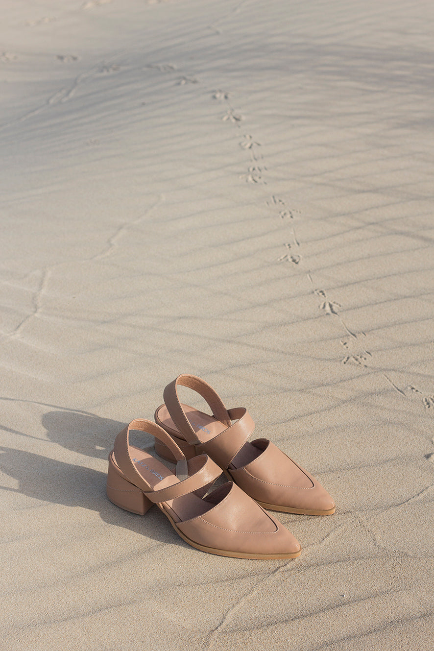 Bermuda - Nude Leather Sandals