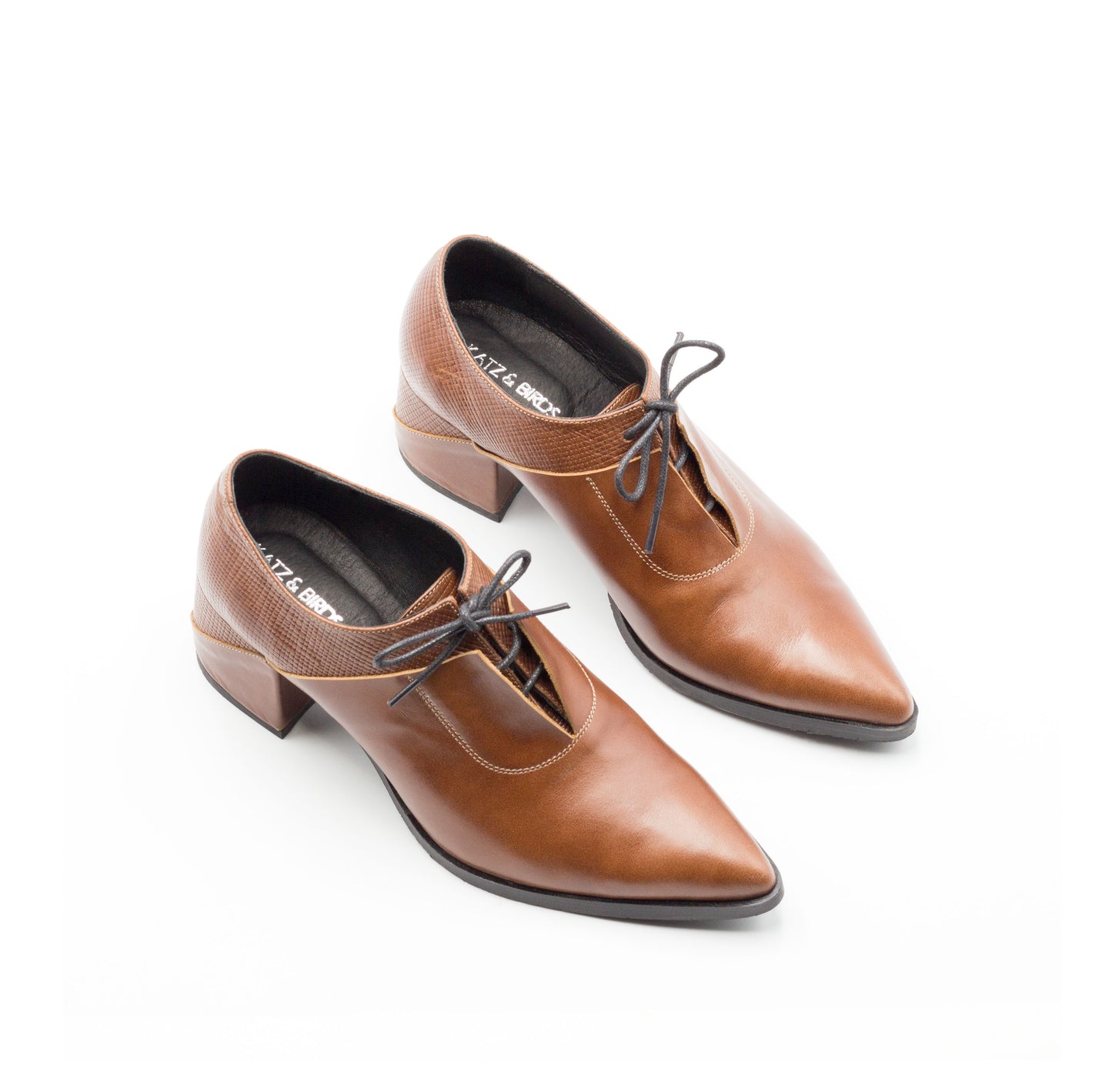 Tamarix - Textured Oxford Pumps, Brown