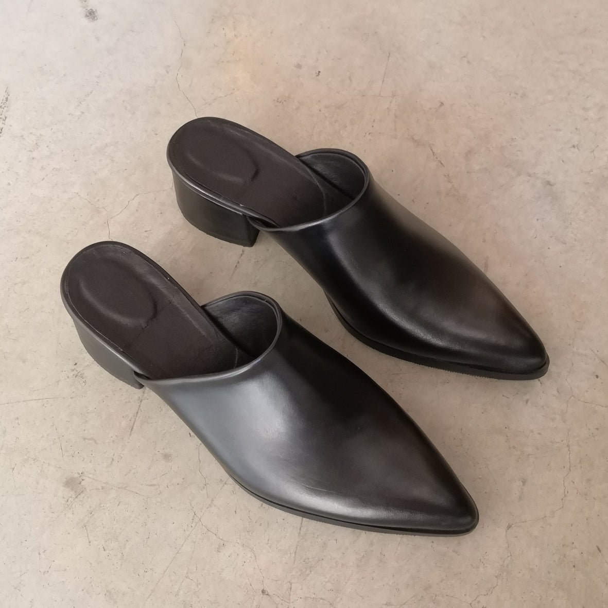 Black Mules Covered Heel 5 cm Katz And Birds Black Mules Covered Heel 5 cm Katz And Birds