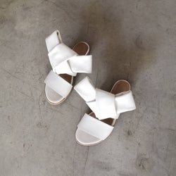 Bow Sandals - White
