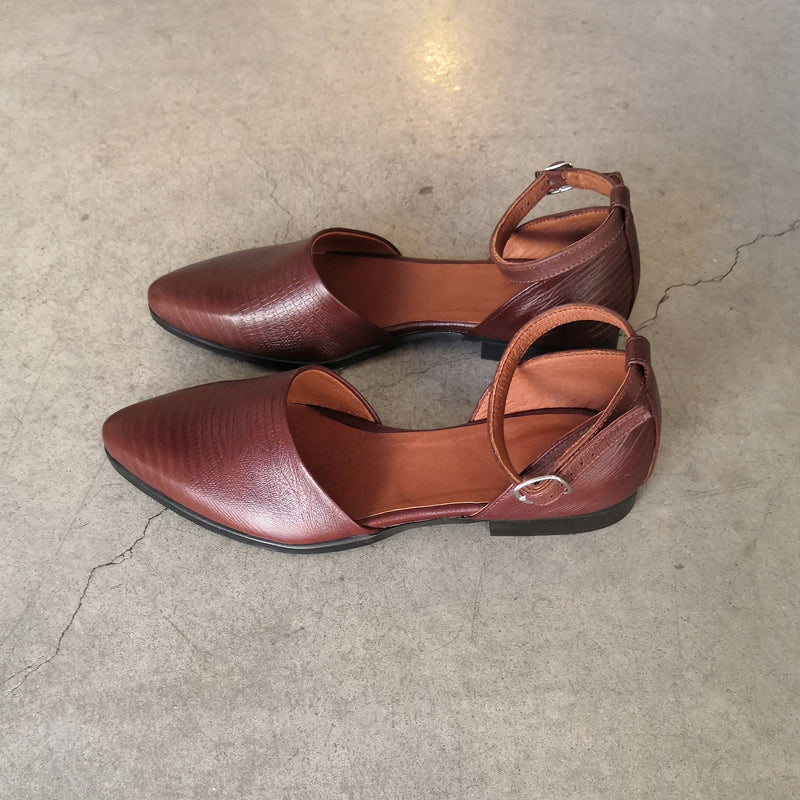 Cuckoo - Brown Closed Toe Sandals