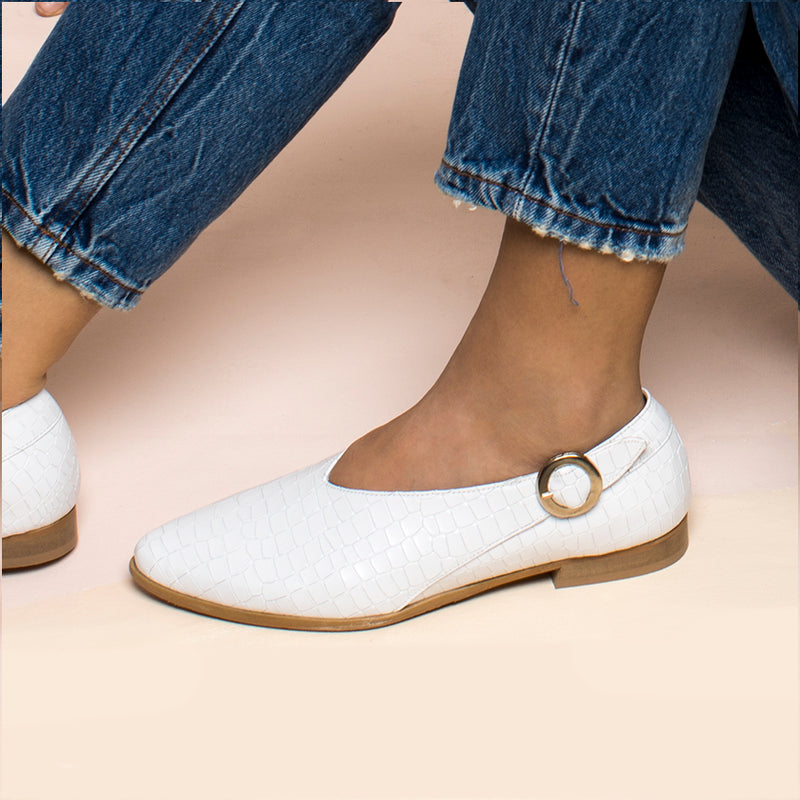 V- cut Flat White Shoe