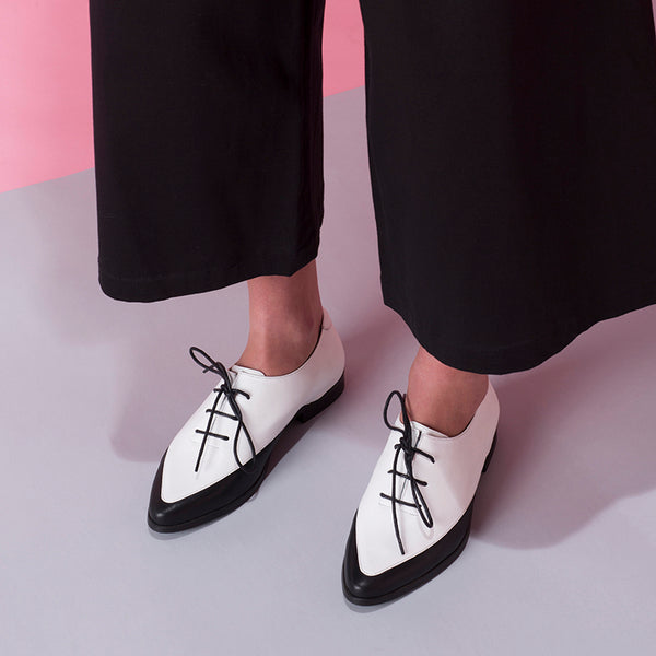 Lucerne - Elegant B&W Classic shoes