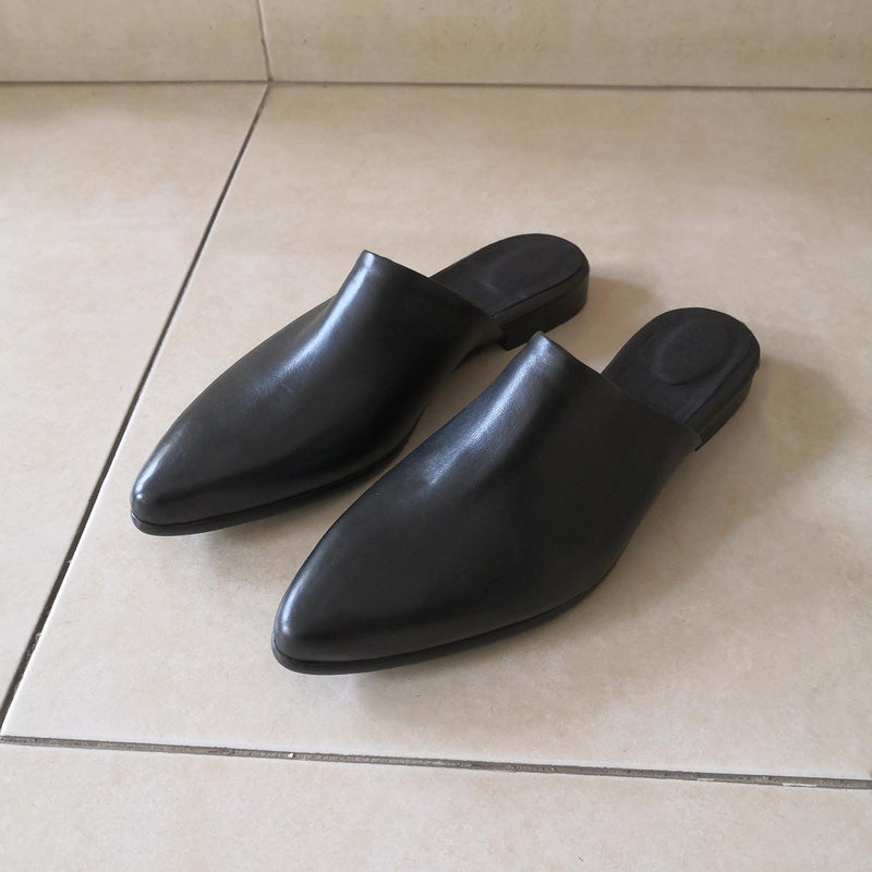 Flat Black Mules Covered Heel 1.5 cm