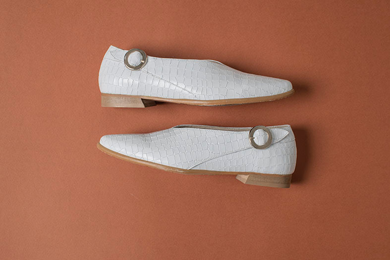 V- cut Flat White Shoe
