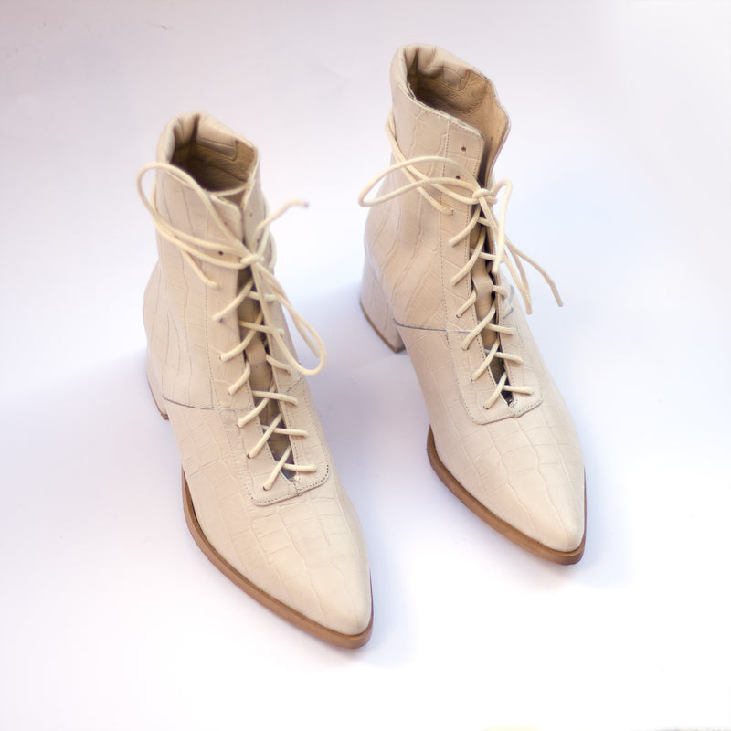 White Quartz - Off white textured boots