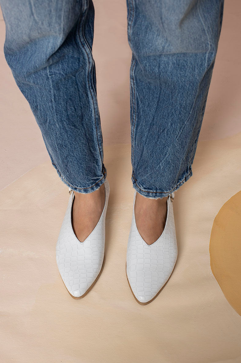 V- cut Flat White Shoe